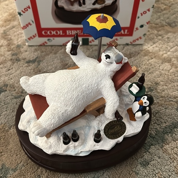 VTG House of Lloyd Christmas Around the World Coca Cola Cool Break Musical 1997 - Picture 3 of 10